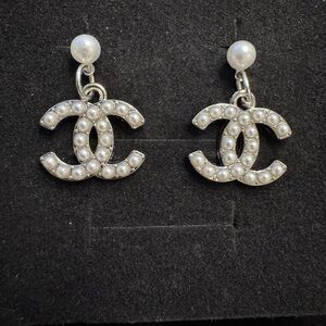 CHANEL Pearl Silver-Tone CC Drop Earrings with White Pearls